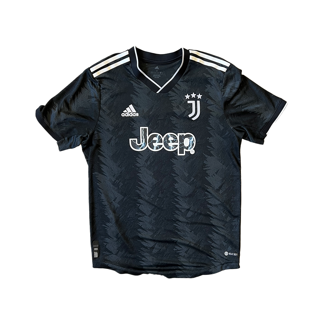 Size Medium Juventus Number 10 Paul Pogba Football Shirt (Grade A)