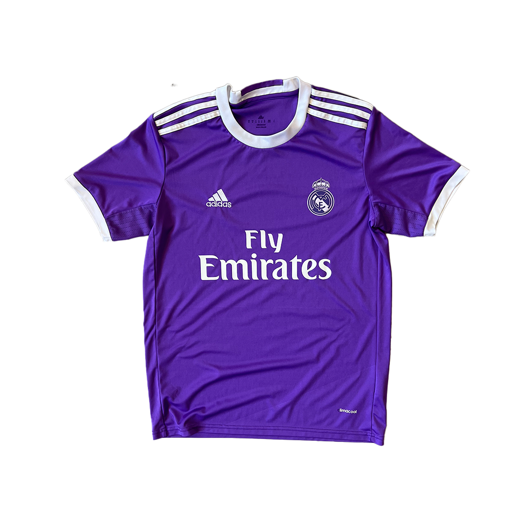 Size Medium Real Madrid Football Shirt (Grade A)