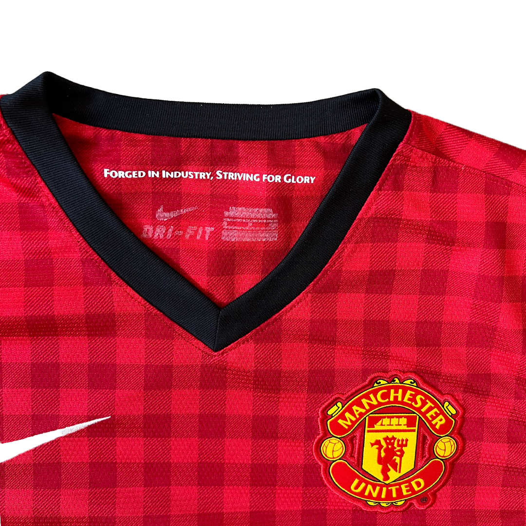 Size Medium Manchester United Club Football Shirt (Grade B)