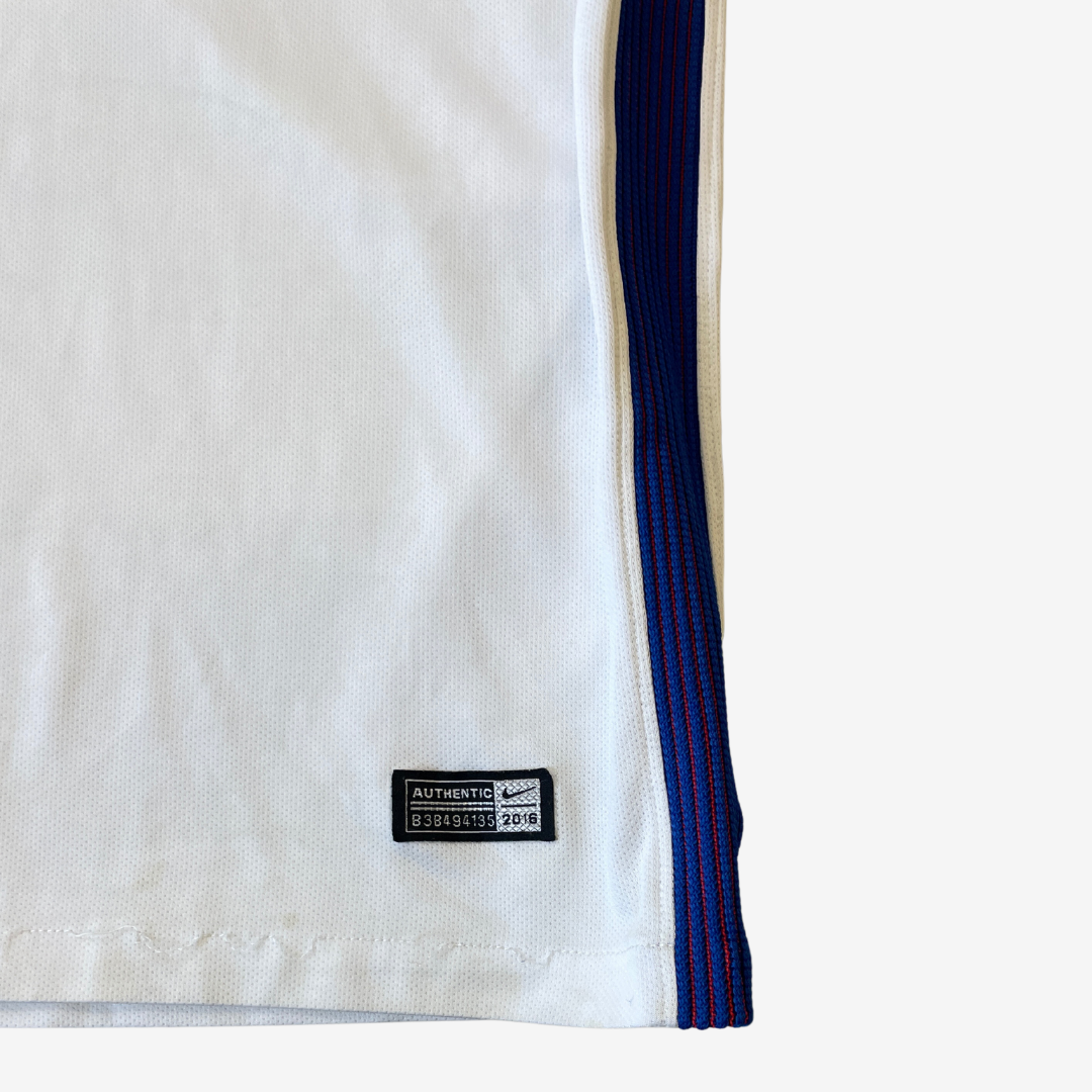 Size Large Nike England Football Shirt