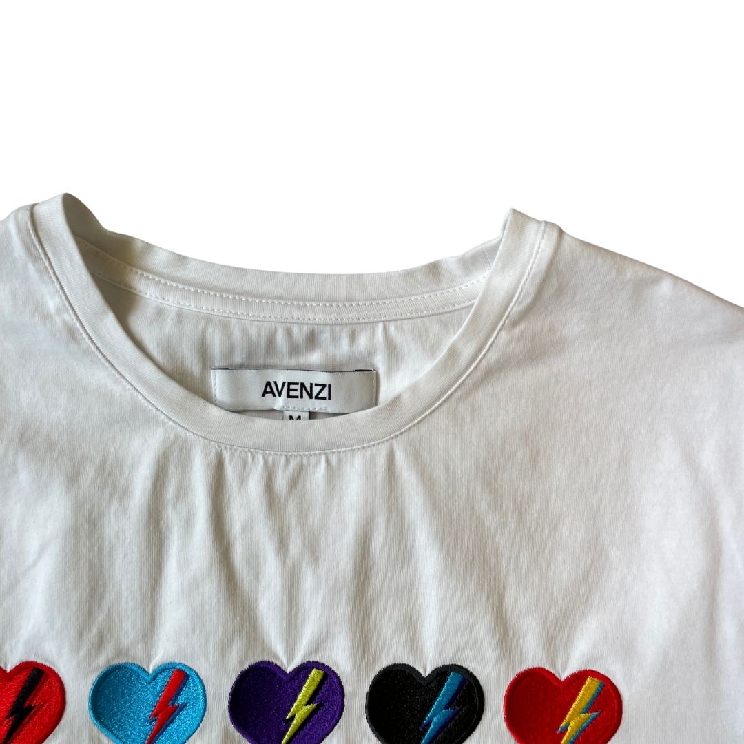 Size Medium Avenzi White Hearts T-Shirt