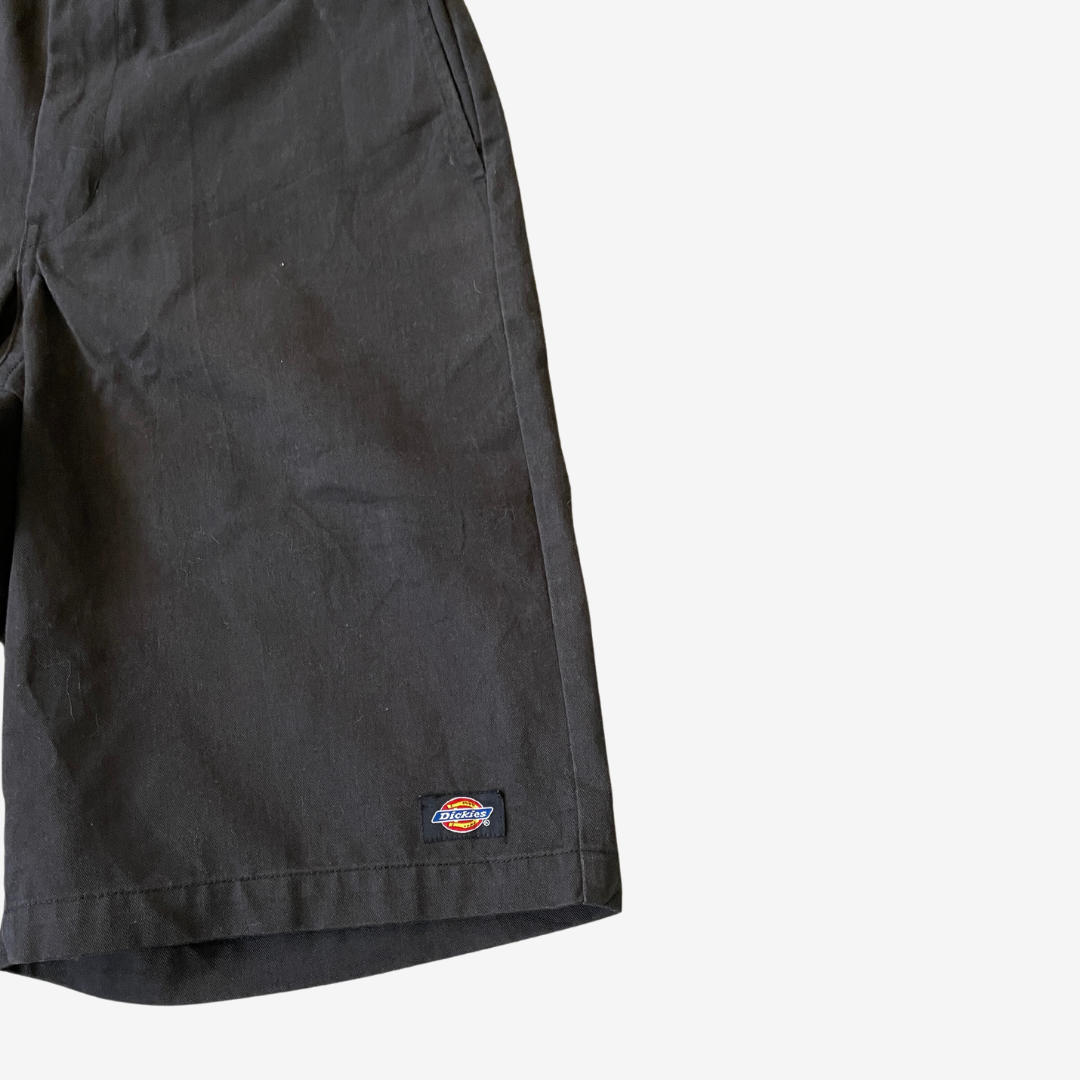 30W 13L Dickies Black Shorts
