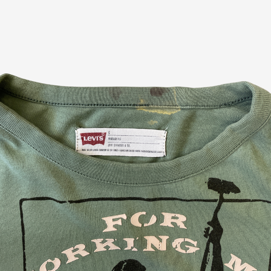 Size Large Levi's Graphic Green T-Shirt